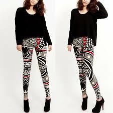 Printed leggings and plain top